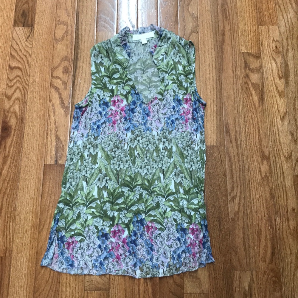 Cute summery top, size 0